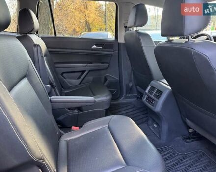 Черный Фольксваген Atlas, объемом двигателя 3.6 л и пробегом 69 тыс. км за 32000 $, фото 16 на Automoto.ua