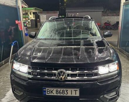 Черный Фольксваген Atlas, объемом двигателя 1.98 л и пробегом 138 тыс. км за 25500 $, фото 9 на Automoto.ua