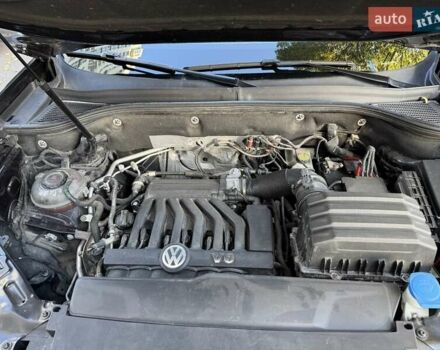 Черный Фольксваген Atlas, объемом двигателя 3.6 л и пробегом 69 тыс. км за 32000 $, фото 25 на Automoto.ua