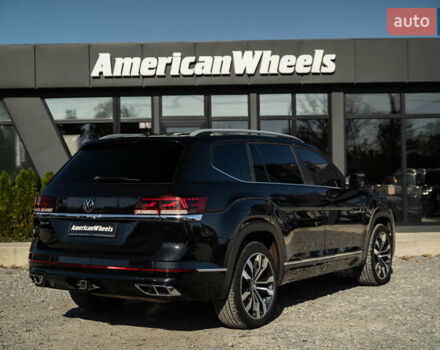 Черный Фольксваген Atlas, объемом двигателя 3.6 л и пробегом 111 тыс. км за 29800 $, фото 4 на Automoto.ua