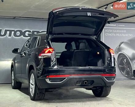 Чорний Фольксваген Atlas, об'ємом двигуна 3.6 л та пробігом 88 тис. км за 26500 $, фото 6 на Automoto.ua