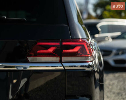 Черный Фольксваген Atlas, объемом двигателя 3.6 л и пробегом 111 тыс. км за 29800 $, фото 8 на Automoto.ua