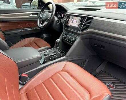 Чорний Фольксваген Atlas, об'ємом двигуна 3.6 л та пробігом 60 тис. км за 32500 $, фото 23 на Automoto.ua