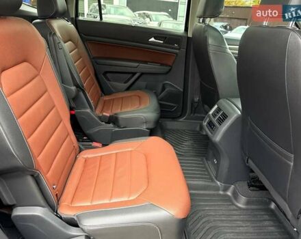 Чорний Фольксваген Atlas, об'ємом двигуна 3.6 л та пробігом 60 тис. км за 32500 $, фото 19 на Automoto.ua