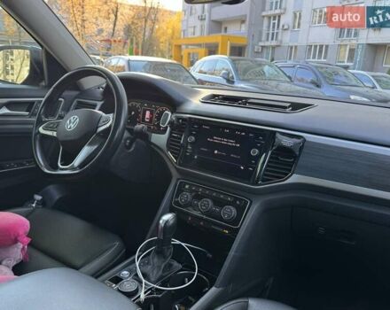 Черный Фольксваген Atlas, объемом двигателя 3.6 л и пробегом 69 тыс. км за 32000 $, фото 18 на Automoto.ua