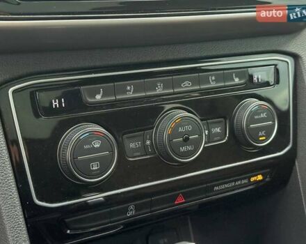 Чорний Фольксваген Atlas, об'ємом двигуна 3.6 л та пробігом 60 тис. км за 32500 $, фото 41 на Automoto.ua