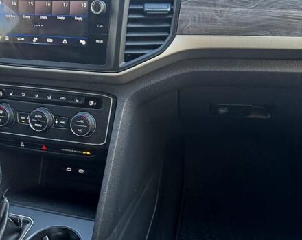 Черный Фольксваген Atlas, объемом двигателя 3.6 л и пробегом 69 тыс. км за 27500 $, фото 9 на Automoto.ua