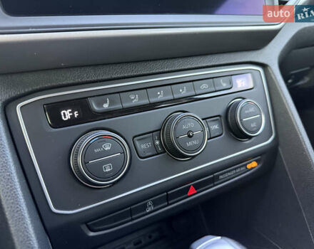 Черный Фольксваген Atlas, объемом двигателя 3.6 л и пробегом 128 тыс. км за 25000 $, фото 18 на Automoto.ua