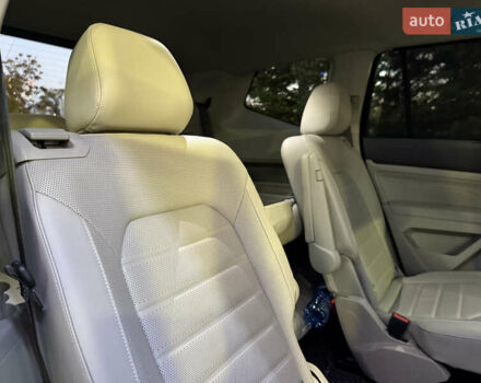 Чорний Фольксваген Atlas, об'ємом двигуна 3.6 л та пробігом 82 тис. км за 29000 $, фото 12 на Automoto.ua