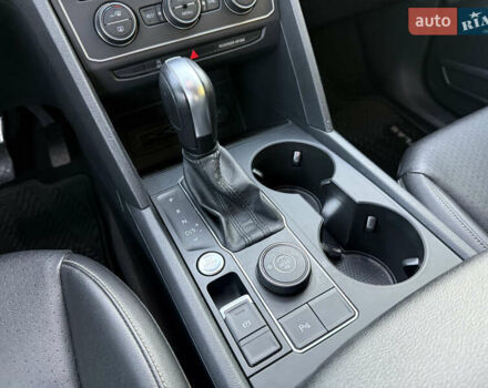 Черный Фольксваген Atlas, объемом двигателя 3.6 л и пробегом 128 тыс. км за 25000 $, фото 10 на Automoto.ua