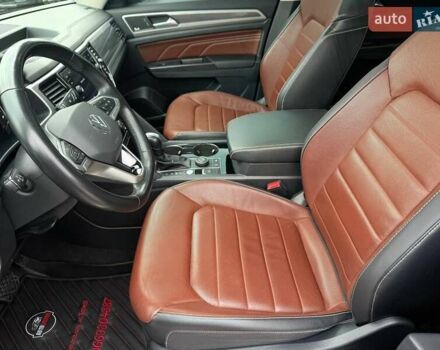 Чорний Фольксваген Atlas, об'ємом двигуна 3.6 л та пробігом 60 тис. км за 32500 $, фото 14 на Automoto.ua