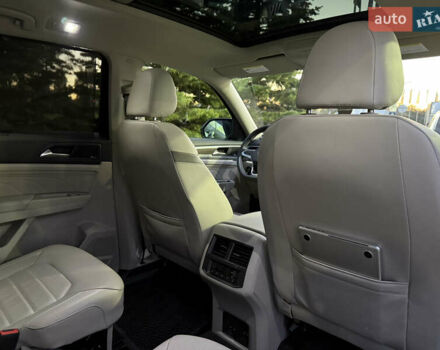 Чорний Фольксваген Atlas, об'ємом двигуна 3.6 л та пробігом 82 тис. км за 29000 $, фото 10 на Automoto.ua