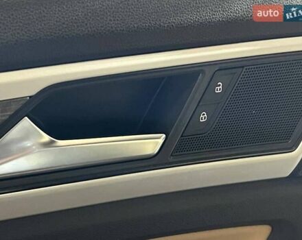 Чорний Фольксваген Atlas, об'ємом двигуна 3.6 л та пробігом 88 тис. км за 26500 $, фото 18 на Automoto.ua