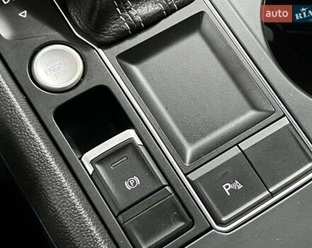 Чорний Фольксваген Atlas, об'ємом двигуна 3.6 л та пробігом 88 тис. км за 26500 $, фото 26 на Automoto.ua