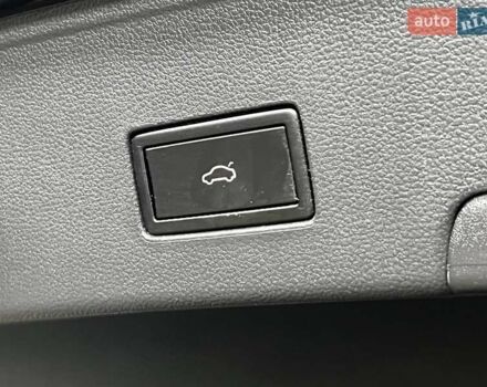 Чорний Фольксваген Atlas, об'ємом двигуна 3.6 л та пробігом 88 тис. км за 26500 $, фото 8 на Automoto.ua