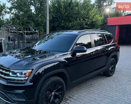 Черный Фольксваген Atlas, объемом двигателя 1.98 л и пробегом 110 тыс. км за 22000 $, фото 6 на Automoto.ua