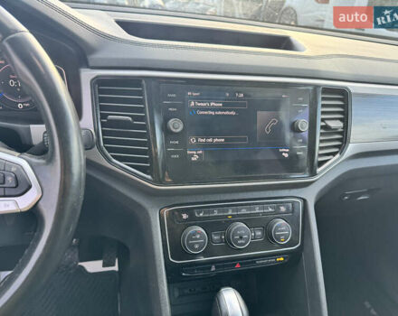 Черный Фольксваген Atlas, объемом двигателя 3.6 л и пробегом 94 тыс. км за 18600 $, фото 17 на Automoto.ua