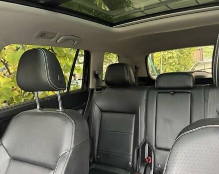 Черный Фольксваген Atlas, объемом двигателя 3.6 л и пробегом 94 тыс. км за 33000 $, фото 5 на Automoto.ua