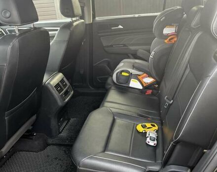 Черный Фольксваген Atlas, объемом двигателя 3.6 л и пробегом 22 тыс. км за 32300 $, фото 10 на Automoto.ua