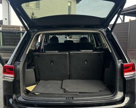 Черный Фольксваген Atlas, объемом двигателя 3.6 л и пробегом 22 тыс. км за 32300 $, фото 7 на Automoto.ua