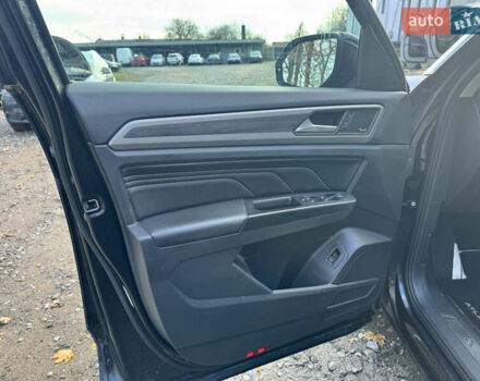 Черный Фольксваген Atlas, объемом двигателя 3.6 л и пробегом 94 тыс. км за 18600 $, фото 9 на Automoto.ua