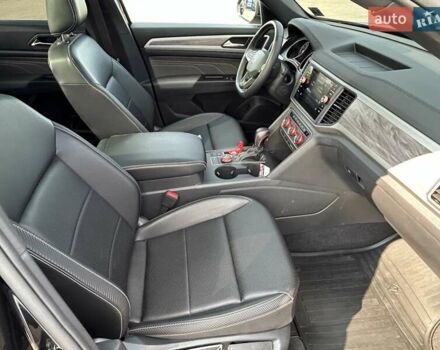 Чорний Фольксваген Atlas, об'ємом двигуна 3.6 л та пробігом 36 тис. км за 32700 $, фото 23 на Automoto.ua