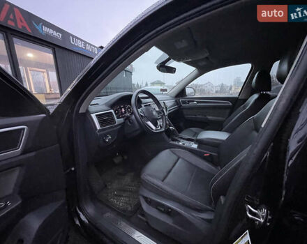 Чорний Фольксваген Atlas, об'ємом двигуна 3.6 л та пробігом 182 тис. км за 19800 $, фото 11 на Automoto.ua