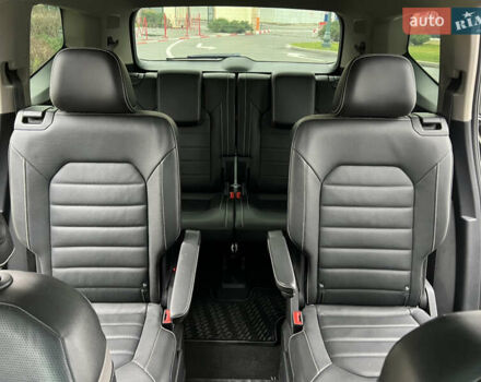 Чорний Фольксваген Atlas, об'ємом двигуна 3.6 л та пробігом 66 тис. км за 33200 $, фото 21 на Automoto.ua