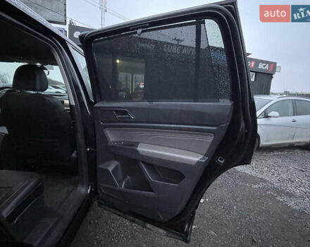 Чорний Фольксваген Atlas, об'ємом двигуна 3.6 л та пробігом 182 тис. км за 19800 $, фото 18 на Automoto.ua