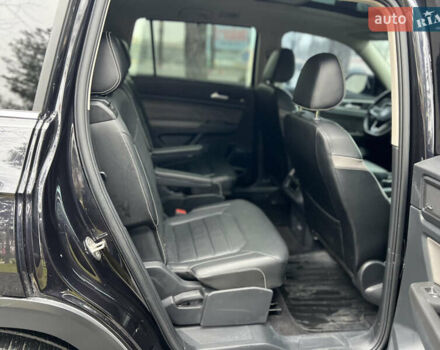 Чорний Фольксваген Atlas, об'ємом двигуна 3.6 л та пробігом 66 тис. км за 33200 $, фото 9 на Automoto.ua