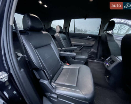 Чорний Фольксваген Atlas, об'ємом двигуна 3.6 л та пробігом 182 тис. км за 19800 $, фото 16 на Automoto.ua