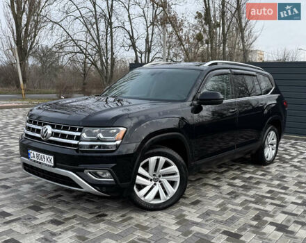 Черный Фольксваген Atlas, объемом двигателя 3.6 л и пробегом 79 тыс. км за 21999 $, фото 1 на Automoto.ua