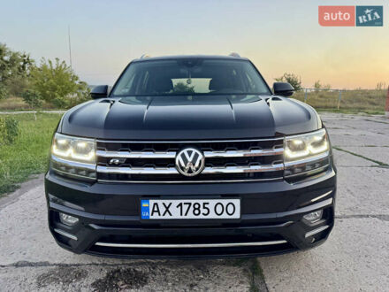 Чорний Фольксваген Atlas, об'ємом двигуна 3.6 л та пробігом 87 тис. км за 27500 $, фото 1 на Automoto.ua