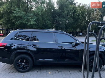 Черный Фольксваген Atlas, объемом двигателя 1.98 л и пробегом 110 тыс. км за 22000 $, фото 1 на Automoto.ua