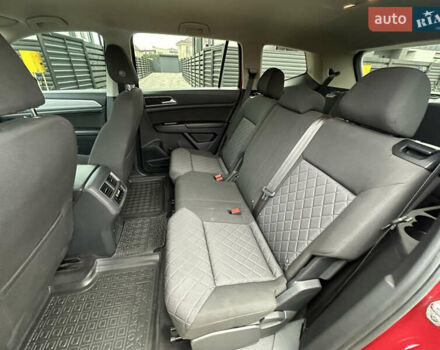 Красный Фольксваген Atlas, объемом двигателя 3.6 л и пробегом 83 тыс. км за 18999 $, фото 37 на Automoto.ua