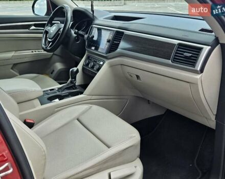 Червоний Фольксваген Atlas, об'ємом двигуна 3.6 л та пробігом 140 тис. км за 17500 $, фото 14 на Automoto.ua