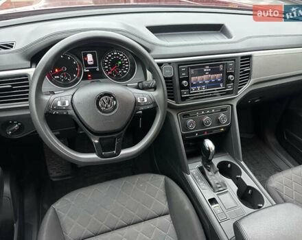 Красный Фольксваген Atlas, объемом двигателя 3.6 л и пробегом 83 тыс. км за 18999 $, фото 41 на Automoto.ua