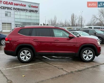 Красный Фольксваген Atlas, объемом двигателя 3.6 л и пробегом 98 тыс. км за 19500 $, фото 3 на Automoto.ua