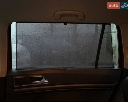 Красный Фольксваген Atlas, объемом двигателя 3.6 л и пробегом 98 тыс. км за 19500 $, фото 20 на Automoto.ua