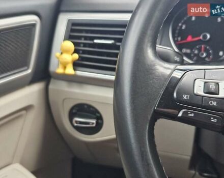 Червоний Фольксваген Atlas, об'ємом двигуна 3.6 л та пробігом 140 тис. км за 17500 $, фото 10 на Automoto.ua