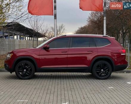 Красный Фольксваген Atlas, объемом двигателя 3.6 л и пробегом 98 тыс. км за 22900 $, фото 4 на Automoto.ua