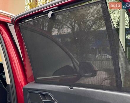 Красный Фольксваген Atlas, объемом двигателя 3.6 л и пробегом 98 тыс. км за 22900 $, фото 17 на Automoto.ua