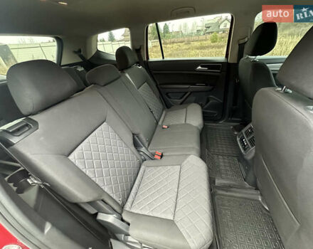 Красный Фольксваген Atlas, объемом двигателя 3.6 л и пробегом 83 тыс. км за 18999 $, фото 35 на Automoto.ua