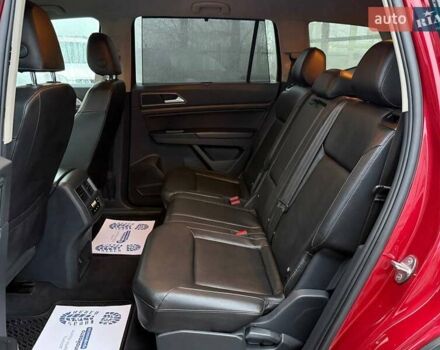 Красный Фольксваген Atlas, объемом двигателя 3.6 л и пробегом 98 тыс. км за 19500 $, фото 18 на Automoto.ua