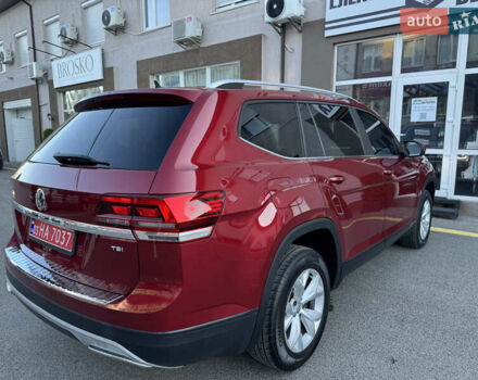 Красный Фольксваген Atlas, объемом двигателя 2 л и пробегом 183 тыс. км за 17200 $, фото 29 на Automoto.ua