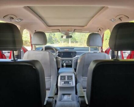 Красный Фольксваген Atlas, объемом двигателя 3.6 л и пробегом 72 тыс. км за 26000 $, фото 9 на Automoto.ua