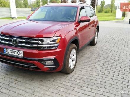 Фольксваген Atlas 2017 в Кривом Роге на Automoto.ua Красный Фольксваген Atlas, объемом двигателя 3.6 л и пробегом 68 тыс. км за 23200 $, фото 1 на Automoto.ua