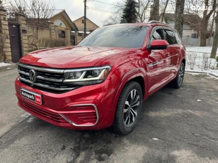 Фольксваген Atlas 2020 у Києві на Automoto.ua Червоний Фольксваген Atlas, об'ємом двигуна 3.6 л та пробігом 66 тис. км за 31990 $, фото 1 на Automoto.ua
