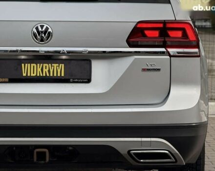 Фольксваген Atlas, объемом двигателя 3.6 л и пробегом 129 тыс. км за 21900 $, фото 18 на Automoto.ua