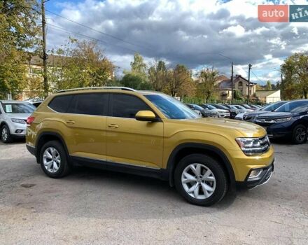 Фольксваген Atlas 2017 в Виннице на Automoto.ua Желтый Фольксваген Atlas, объемом двигателя 3.6 л и пробегом 122 тыс. км за 27290 $, фото 1 на Automoto.ua